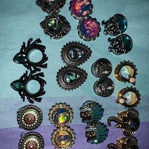 HUGE Plug/Tunnel Lot